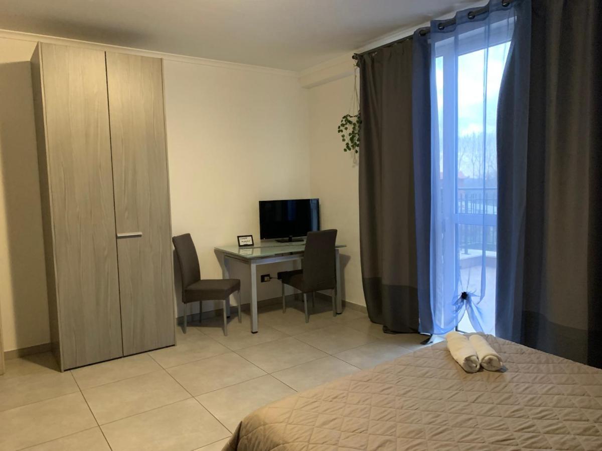 Aparthotel Raggio Di Sole San Cesareo Exterior foto