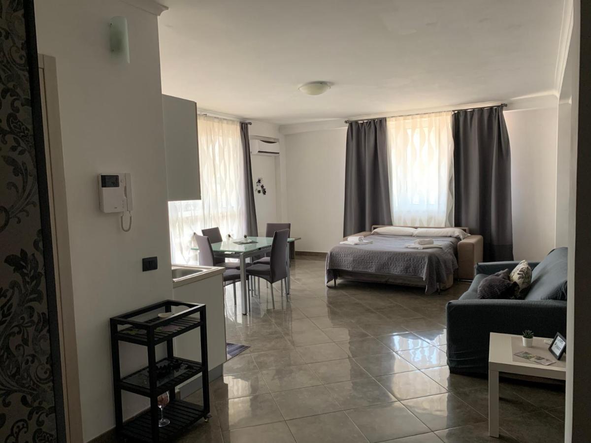 Aparthotel Raggio Di Sole San Cesareo Exterior foto