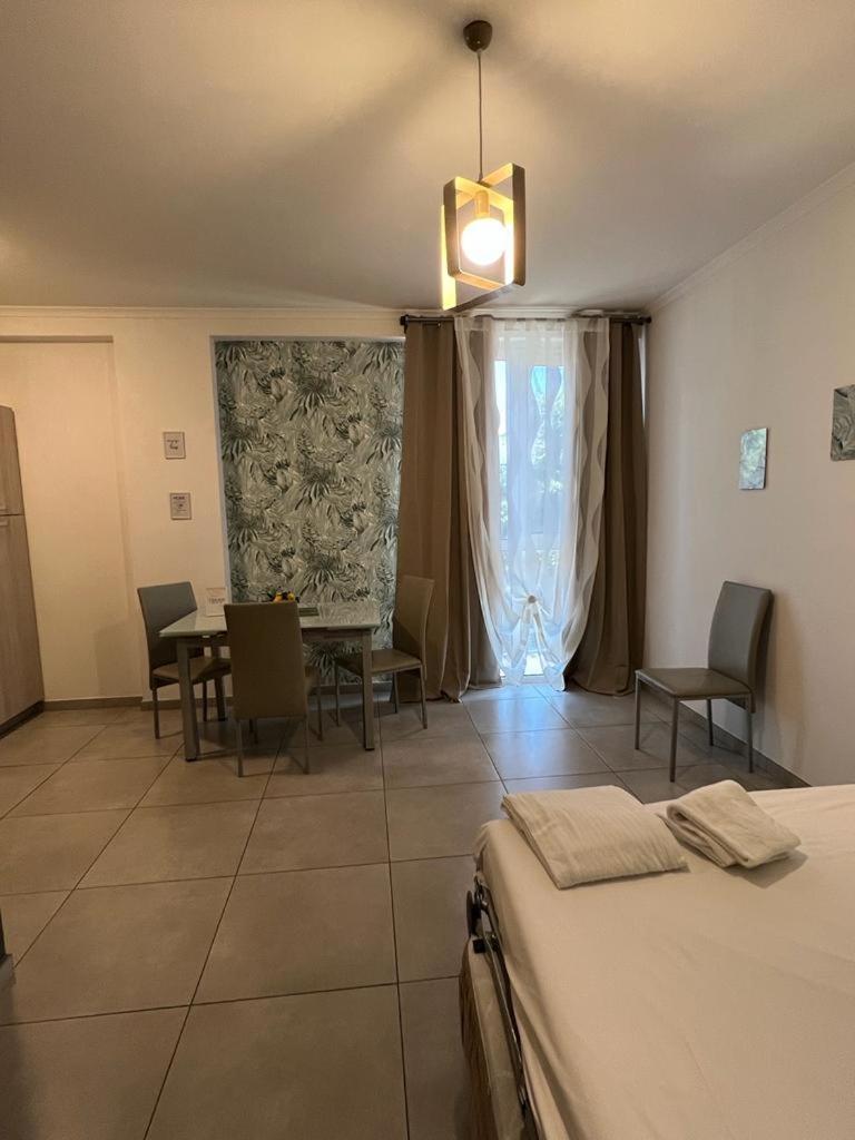 Aparthotel Raggio Di Sole San Cesareo Exterior foto